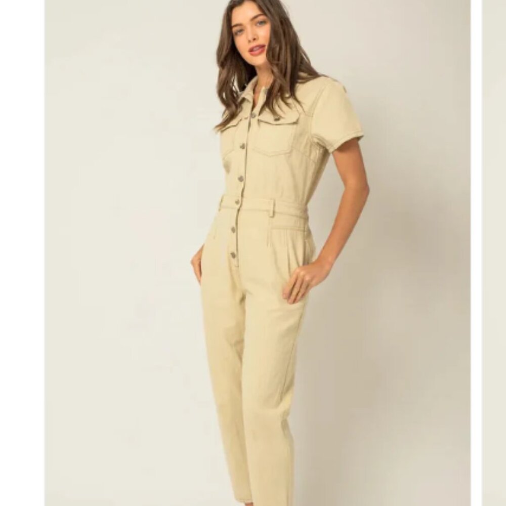 NWT Gilli Button Front Utility Jumpsuit Natural Short Sleeve Size S